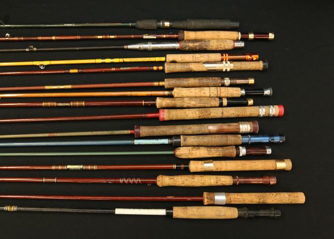 Vintage fishing rods, spearguns & depth sounder Auction (0014