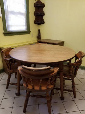 Absolute Auction Realty, Round Maple Table And 4 Chairs