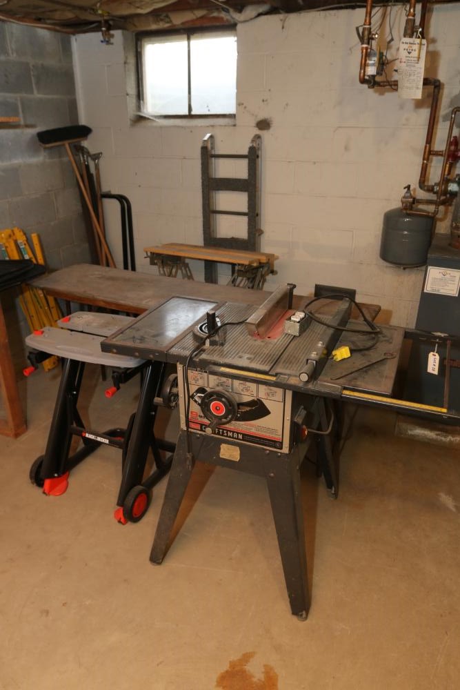 Black & Decker Workmate 200 - AAA Auction and Realty