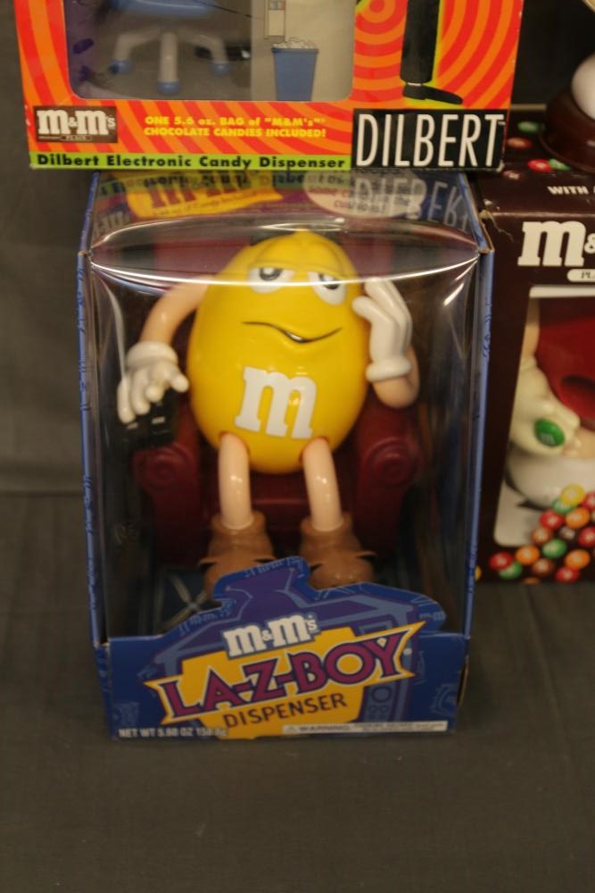 New Vintage M&m's Yellow LA-Z-BOY Dispenser New in Box 