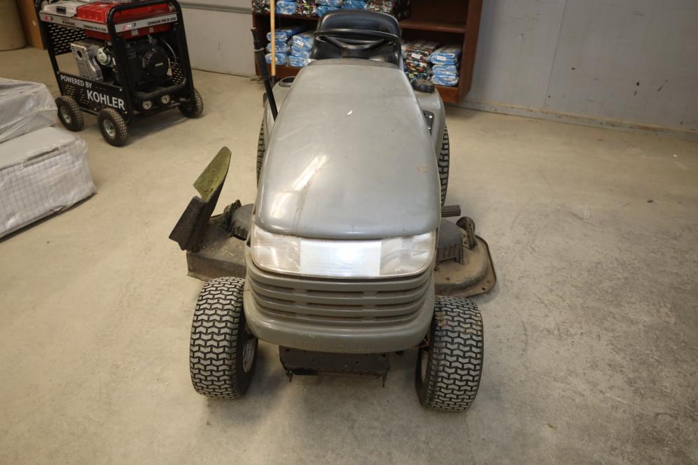 Craftsman 1100 riding online mower