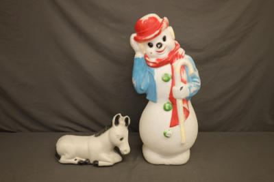 At Auction: NUTCRACKER BLOW MOLD