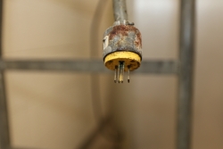 42_105